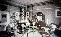 The-Drawing-Room-at-the-Albany-Hotel-Robertson-Terrace.-1920.